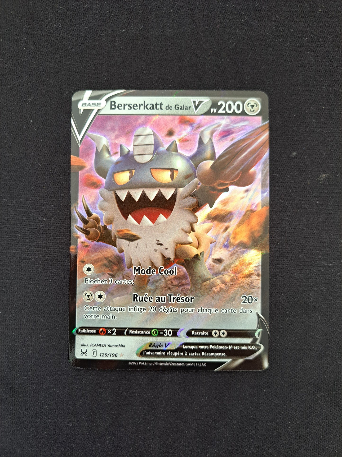 Berserkatt de Galar V 129/196