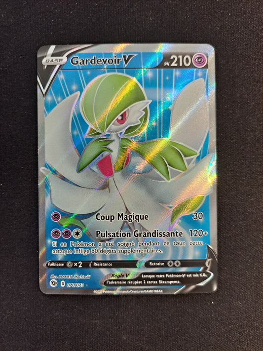 Gardevoir V 070/073
