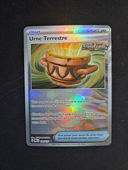 Urne Terrestre 106/131 POKEBALL